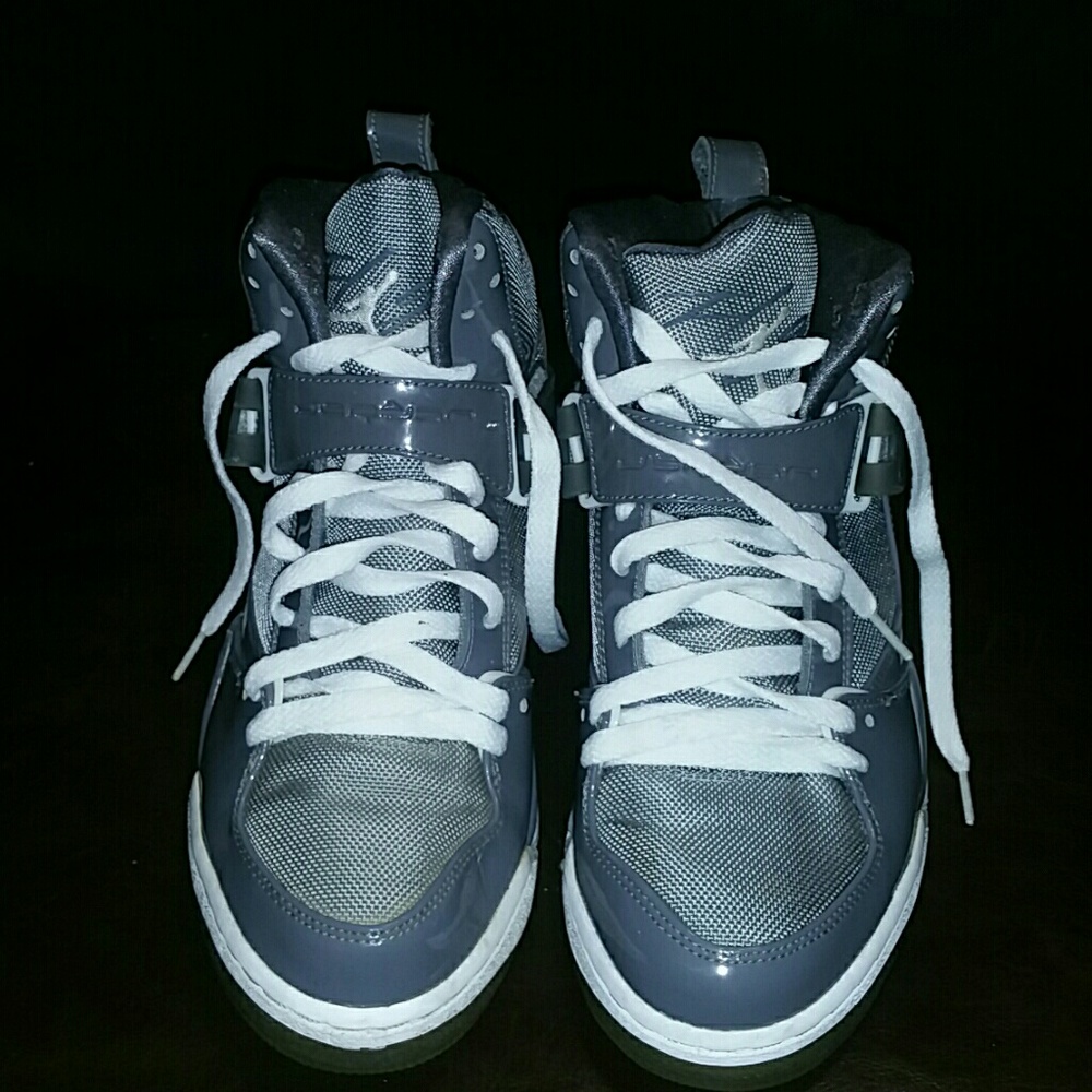 MEN'S AIR MICHAEL JORDANS SHOES SZ.9
